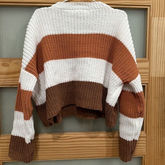 Moon & Madison Knit Sweater - Picture 3 of 6